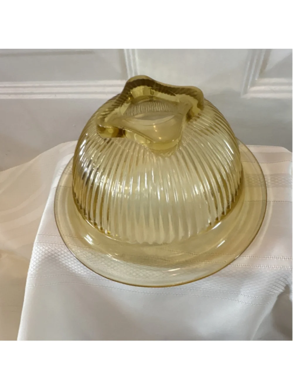 Yellow Glass Ribbed Round bowl - Picture 3 of 7